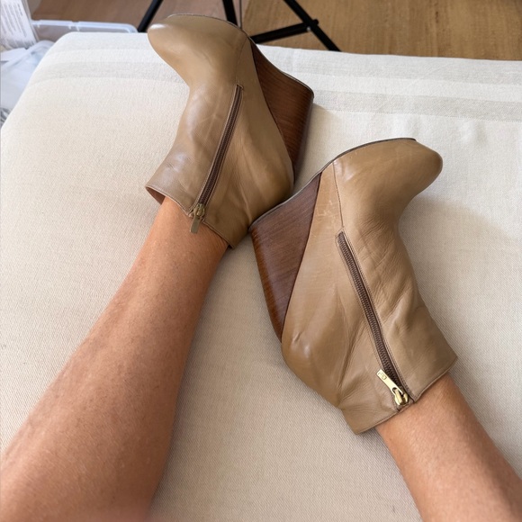 REVOLVE Pura Lopez Wedge Bootie Light Tan Leather Super comfortable Sexy 🔥 - Picture 1 of 16